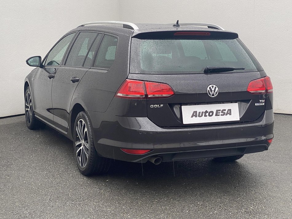 Volkswagen Golf 1.6TDi Lounge VII