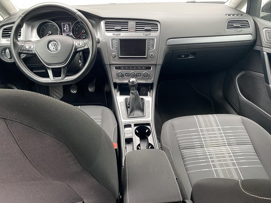 Volkswagen Golf 1.6TDi Lounge VII