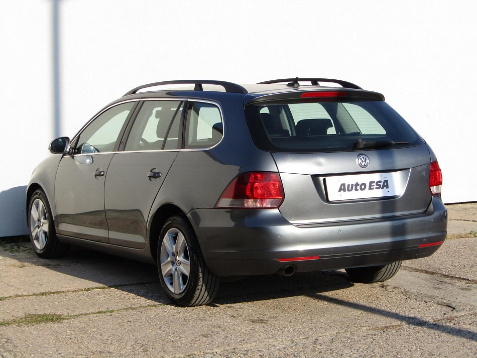 Volkswagen Golf 1.6 TDi 