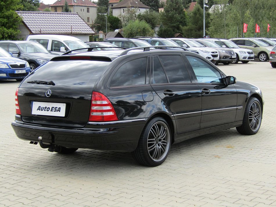 Mercedes-Benz Třída C 1.8  C180