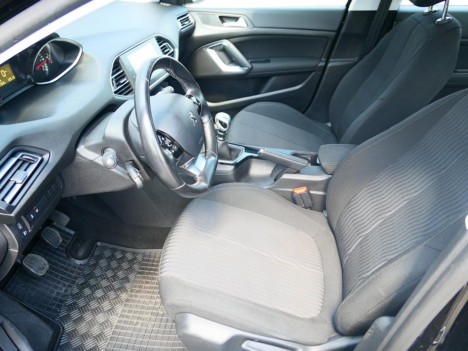 Peugeot 308 1.6 HDi 