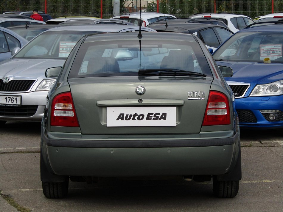 Škoda Octavia 1.6 i 