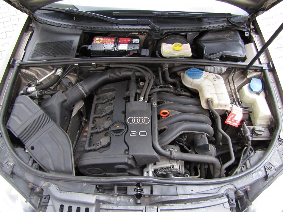 Audi A4 2.0i 