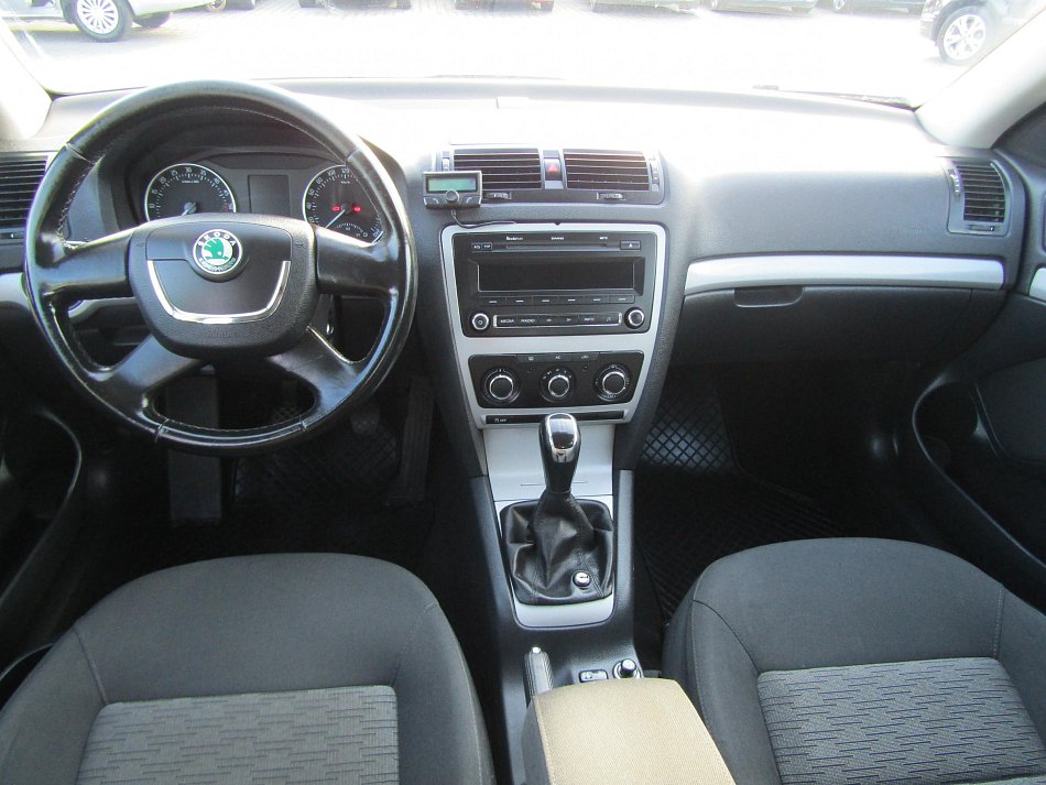 Škoda Octavia II 1.6 TDi Ambition