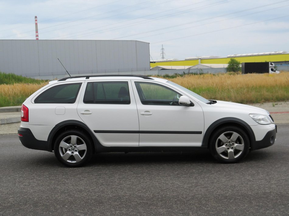 Škoda Octavia II 2.0 TDi Scout 4x4