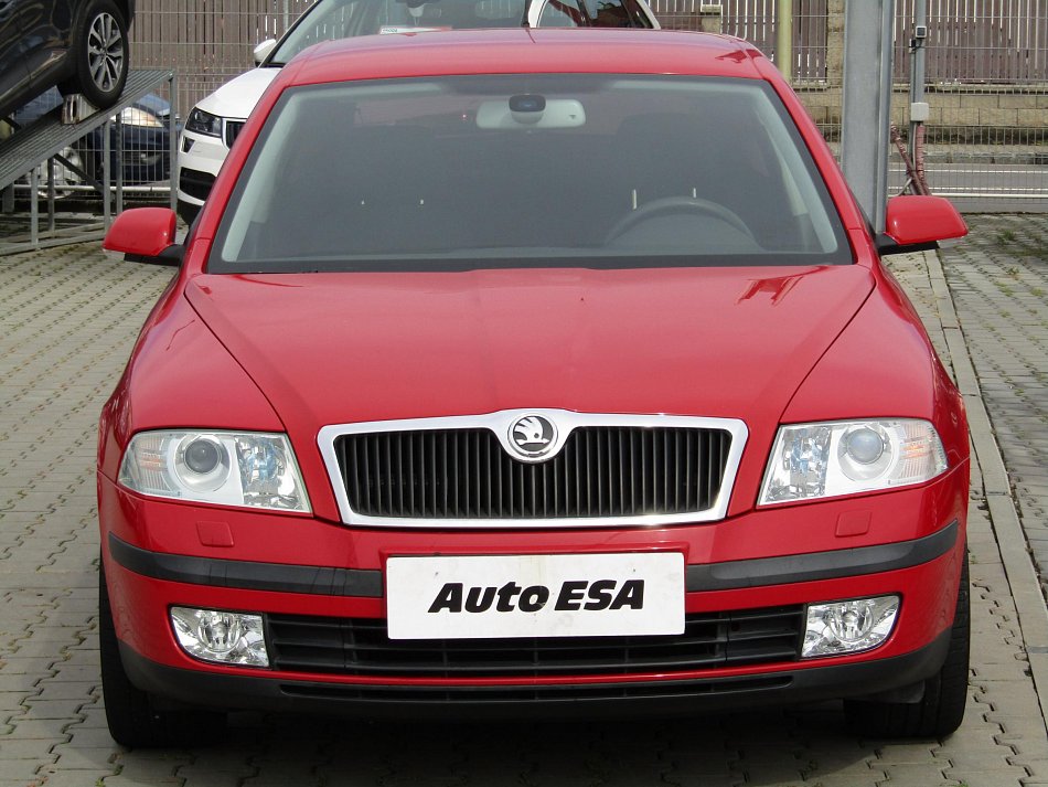 Škoda Octavia II 1.6 FSi Ambition