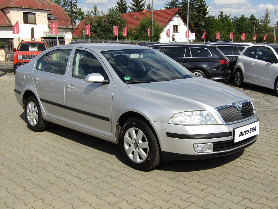 Škoda Octavia II 1.6 MPi Ambiente