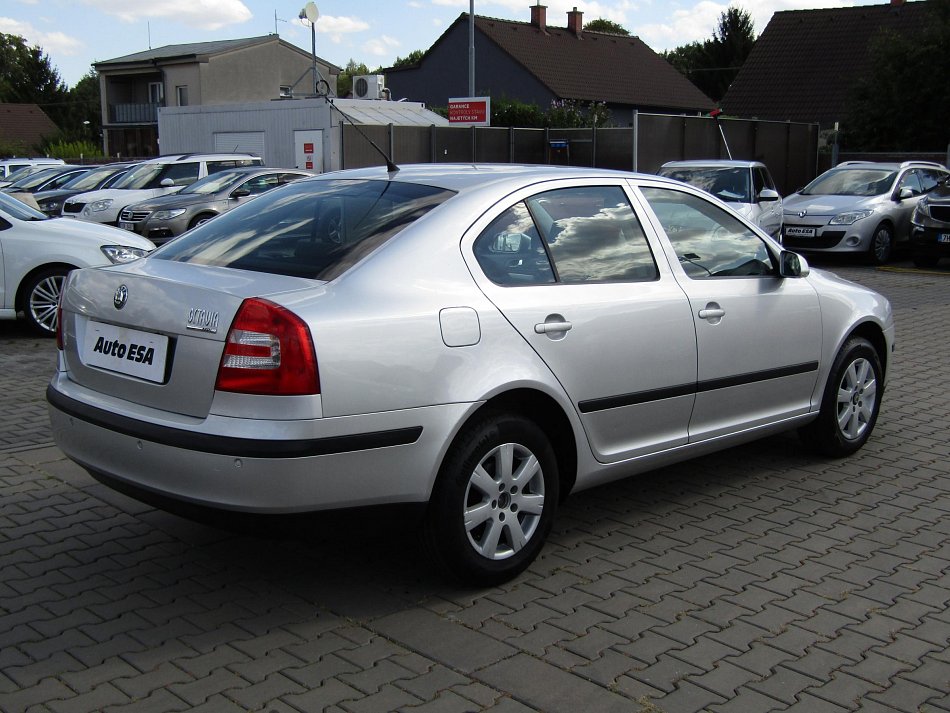 Škoda Octavia II 1.6 MPi Ambiente