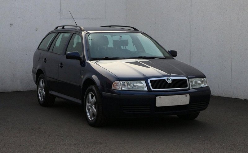 Škoda Octavia 1.6i Elegance