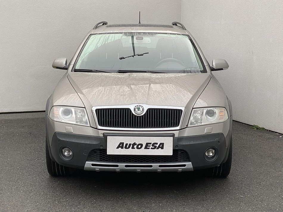 Škoda Octavia II 2.0 TDi Scout 4x4