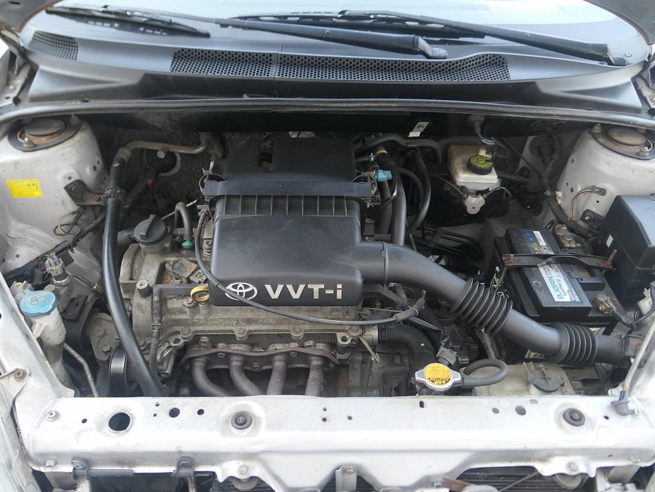 Toyota Yaris 1.0VVTi 