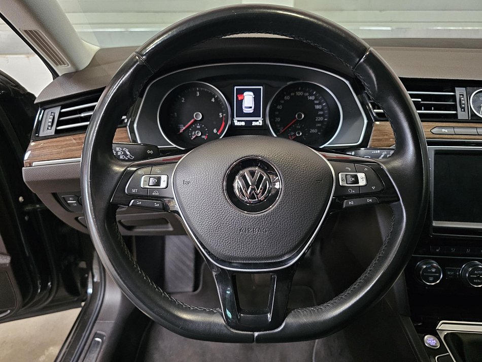 Volkswagen Passat 2.0 TDi 