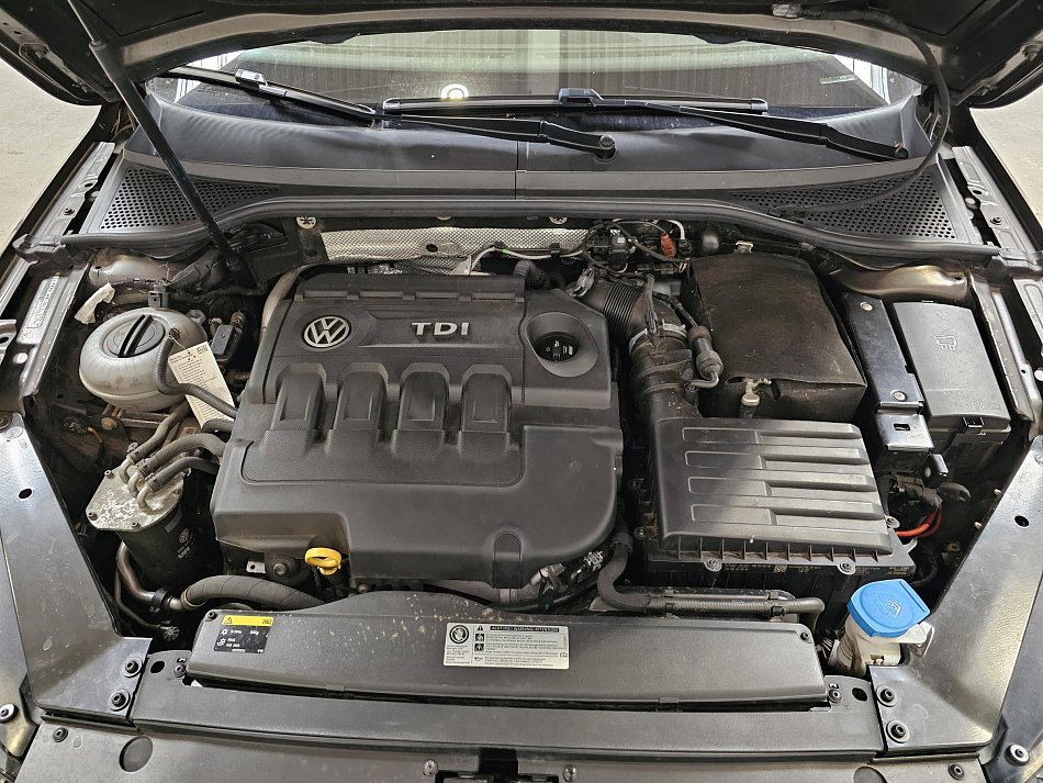 Volkswagen Passat 2.0 TDi 