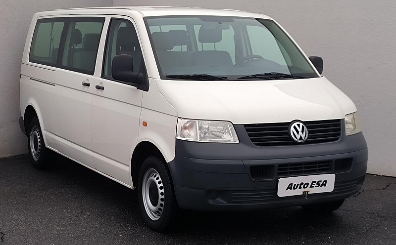 Volkswagen Transporter 1.9TDi  L2 9míst