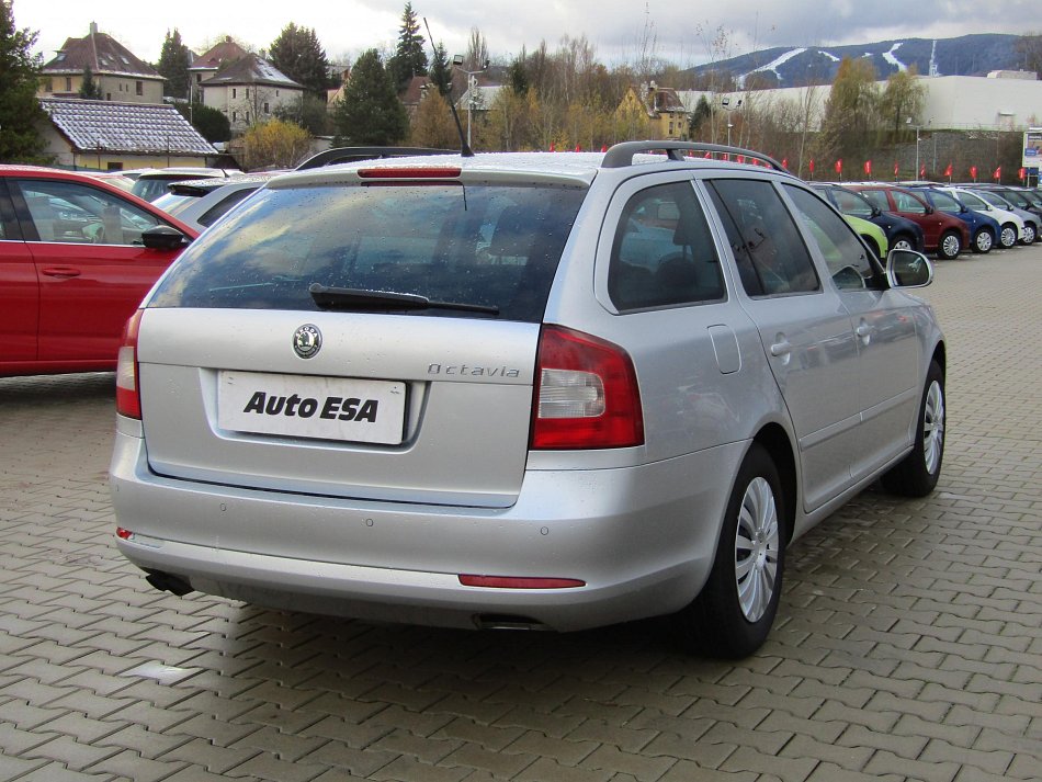 Škoda Octavia II 2.0 TDi Elegance