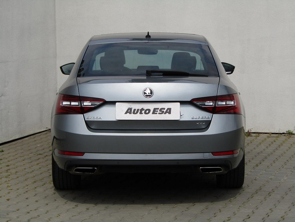 Škoda Superb III 2.0TSi Style 4x4