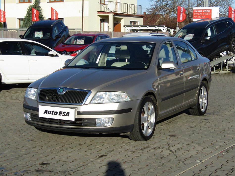 Škoda Octavia II 1.6 FSi Elegance