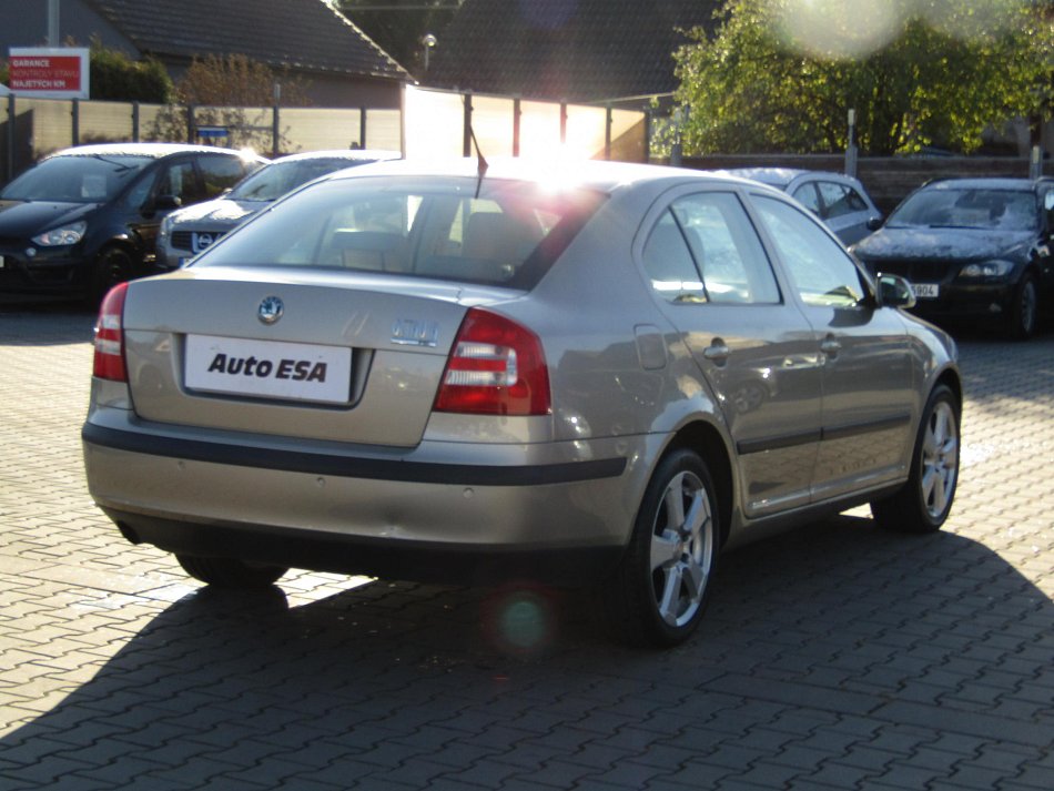 Škoda Octavia II 1.6 FSi Elegance