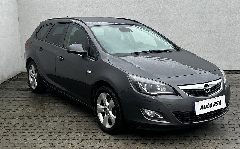 Opel Astra 2.0CDTi Sport