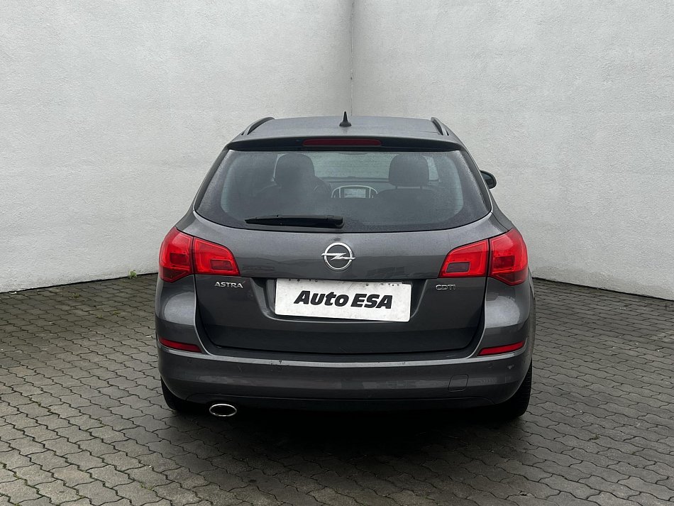 Opel Astra 2.0CDTi Sport