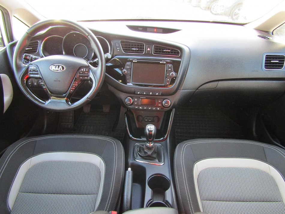 Kia Ceed 1.6 GDi 