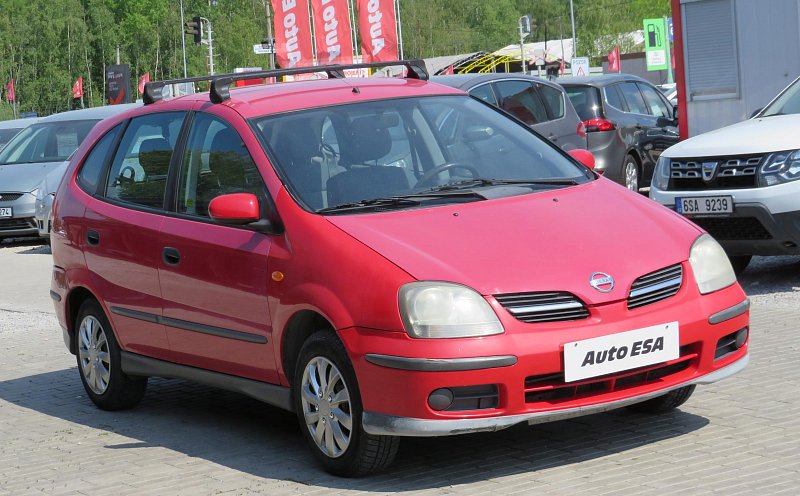 Nissan Almera Tino 1.8i 