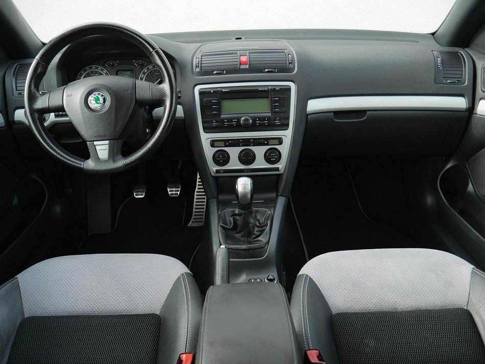 Škoda Octavia II 2.0 TDi RS