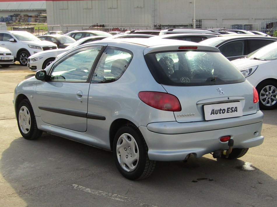 Peugeot 206 1.1 i 