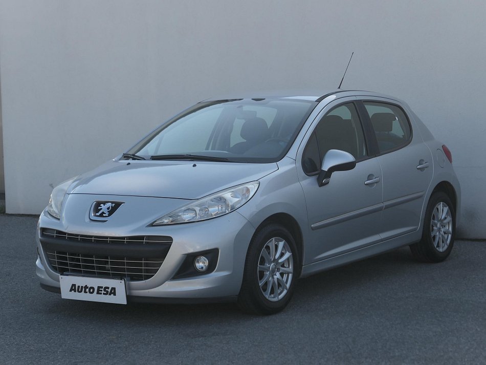 Peugeot 207 1.4 i 