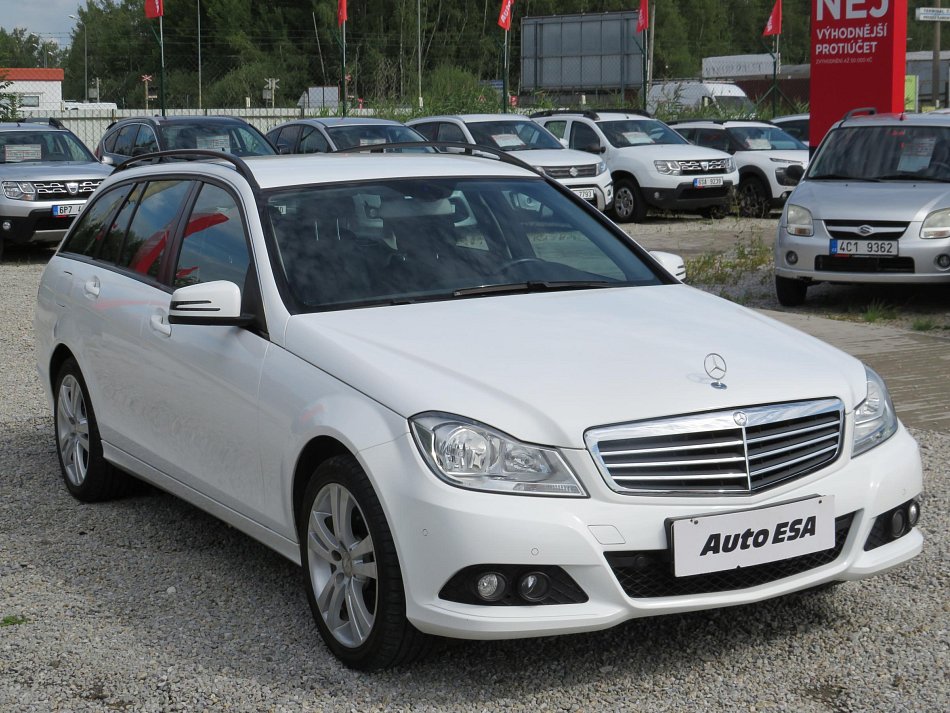 Mercedes-Benz Třída C 2.2CDi  C180