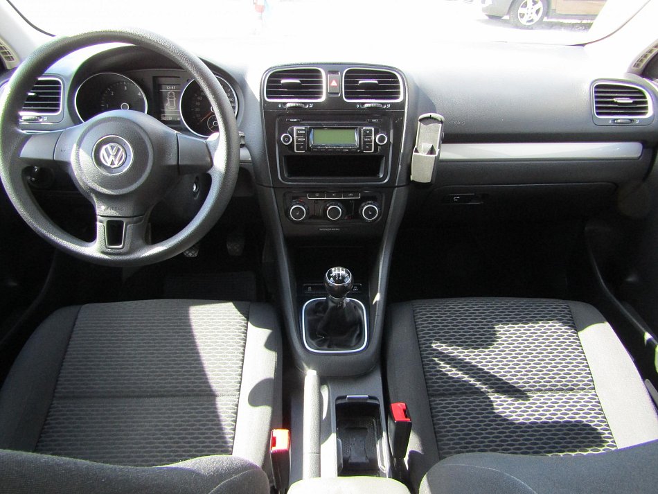 Volkswagen Golf 1.6 TDi 