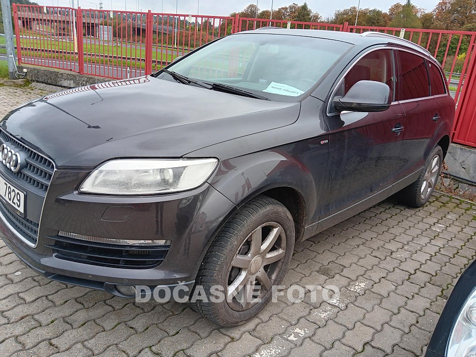 Audi Q7 3.0TDi  Quattro