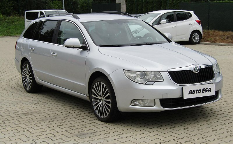 Škoda Superb II 2.0 TDi Ambiente