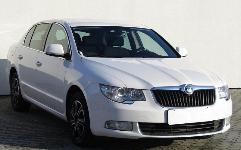 Škoda Superb II 2.0TDi Ambition