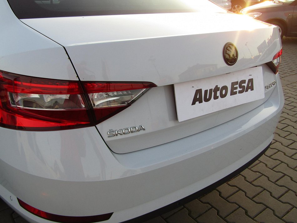 Škoda Superb III 1.4 TSi Ambition