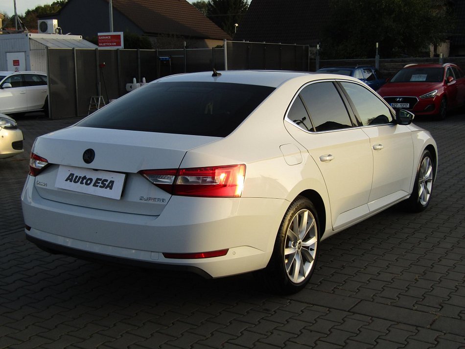 Škoda Superb III 1.4 TSi Ambition