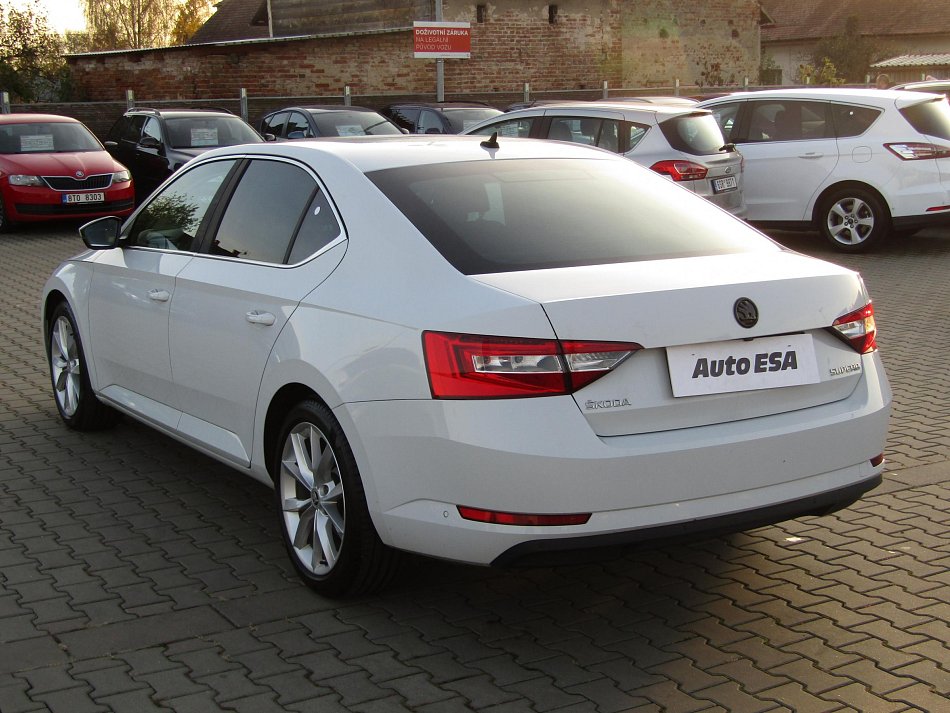 Škoda Superb III 1.4 TSi Ambition