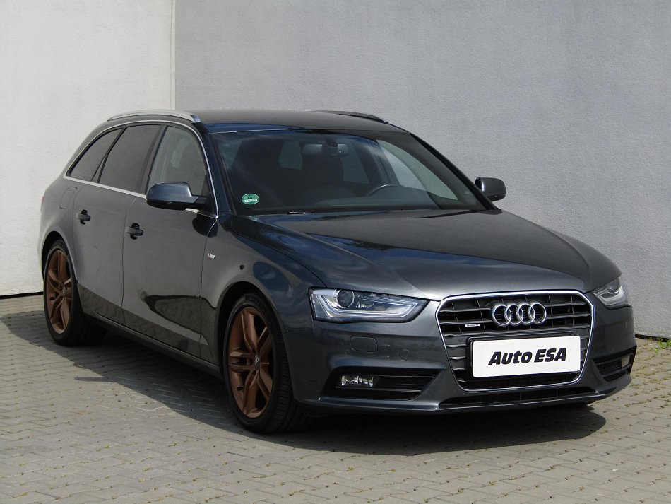 Audi A4 3.0 TDi S-line quattro