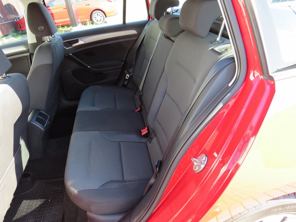 Volkswagen Golf 1.4TSI 