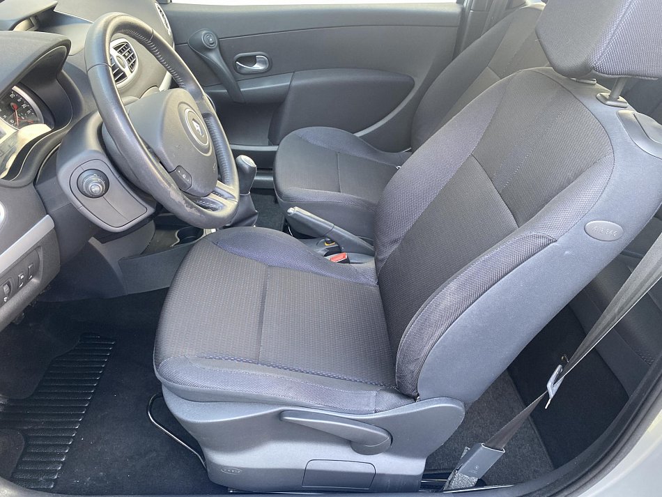 Renault Clio 1.6 i Dynamique