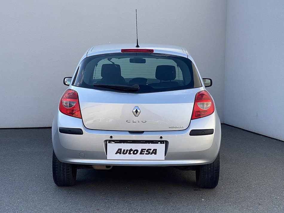 Renault Clio 1.6 i Dynamique