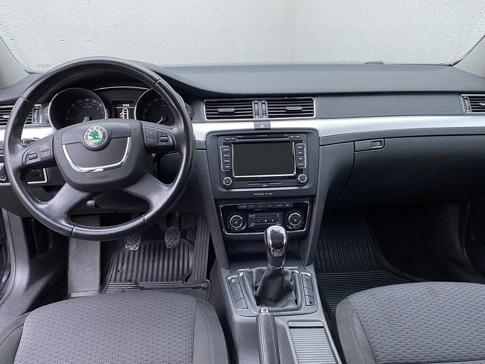 Škoda Superb II 2.0 TDi Elegance