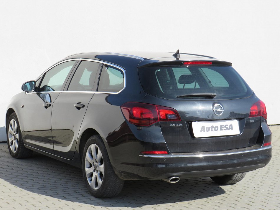 Opel Astra 2.0CDTi Sport