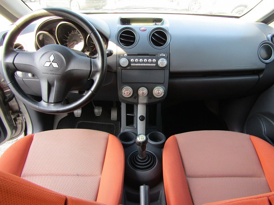 Mitsubishi Colt 1.5i 