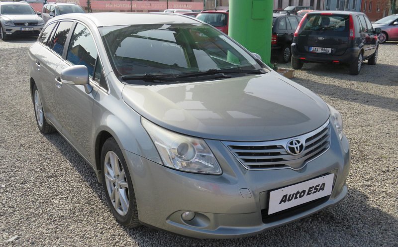 Toyota Avensis 2.2 D 