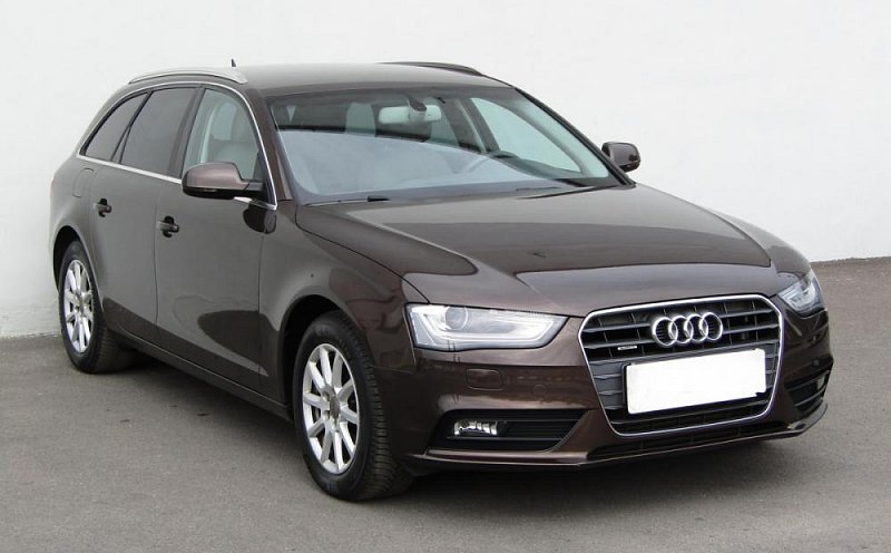 Audi A4 2.0 TDi Attraction