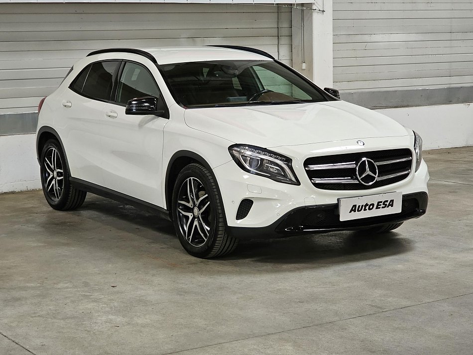 Mercedes-Benz GLA 2.2CDi  4MATIC