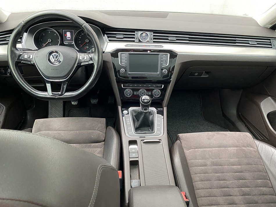 Volkswagen Passat 2.0 TDi Highline