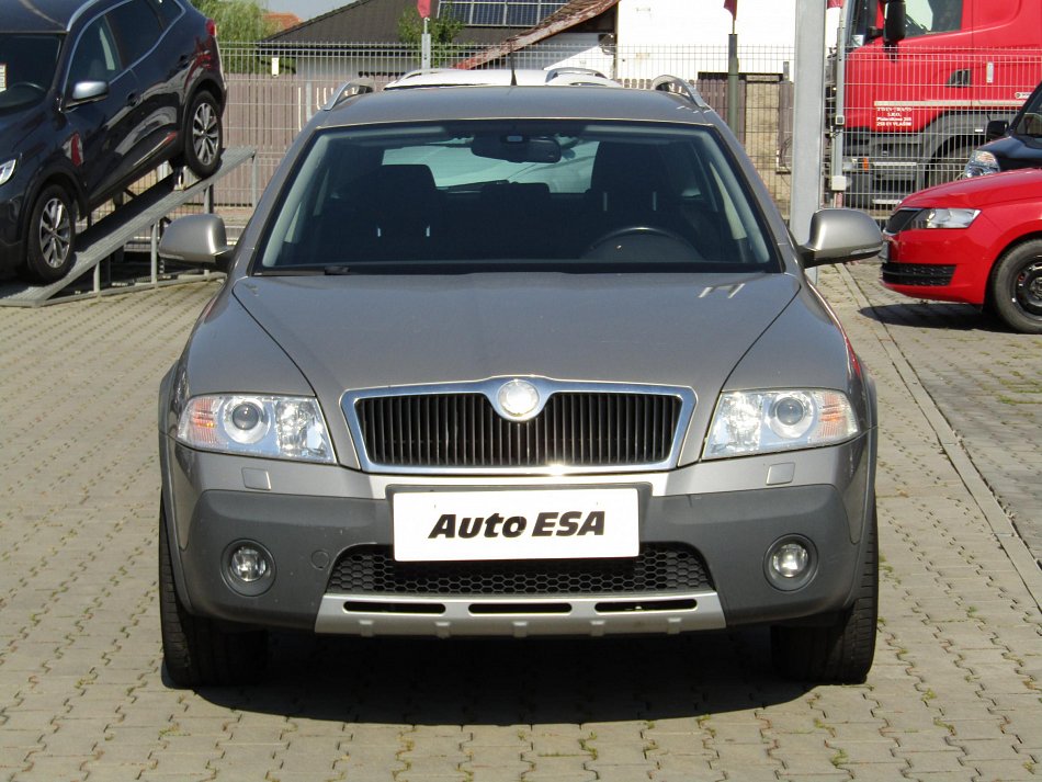 Škoda Octavia II 2.0TDi Scout 4x4