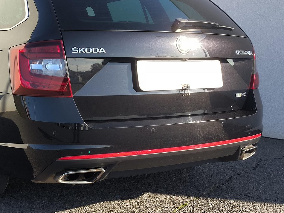 Škoda Octavia III 2.0 TDi RS